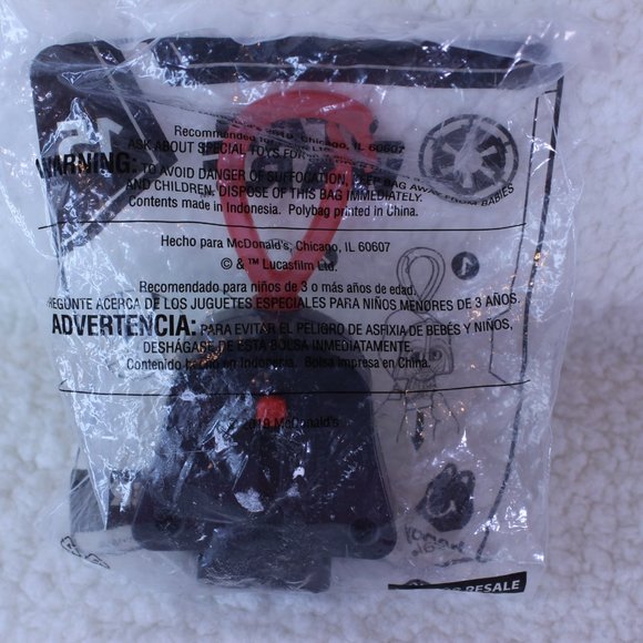 DARTH‎ VADER DISNEY STAR WARS #15 - W/BACKPACK CLIP NIP - Picture 4 of 4
